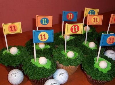 golf cupcakes with golf hole, adorable