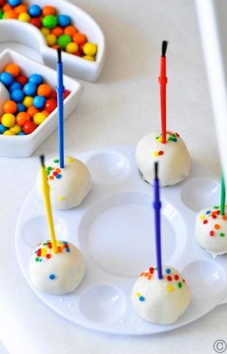 Cake pops with Art brushes!