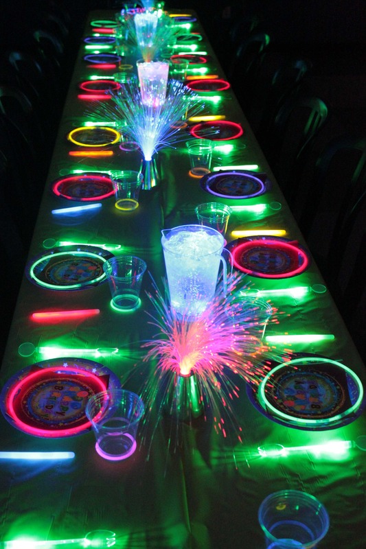 15+ Glow In The Dark Party Ideas! B. Lovely Events