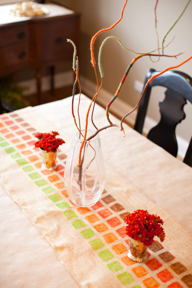 Cute DIY yarn wrapped branches for Thanksgiving