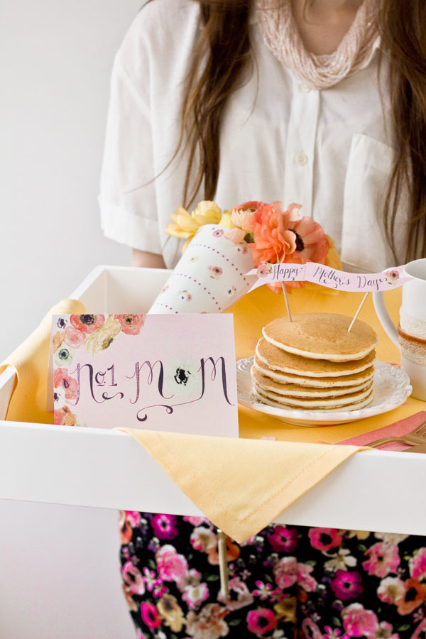 Love these free printables for Bed In Breakfast for mother's day!