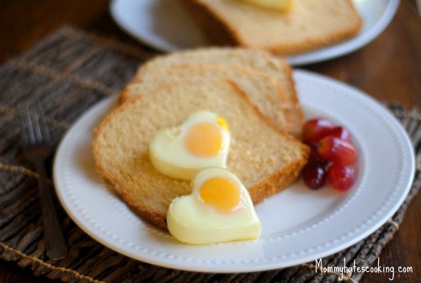 Mini heart eggs for a cute little Breakfast!