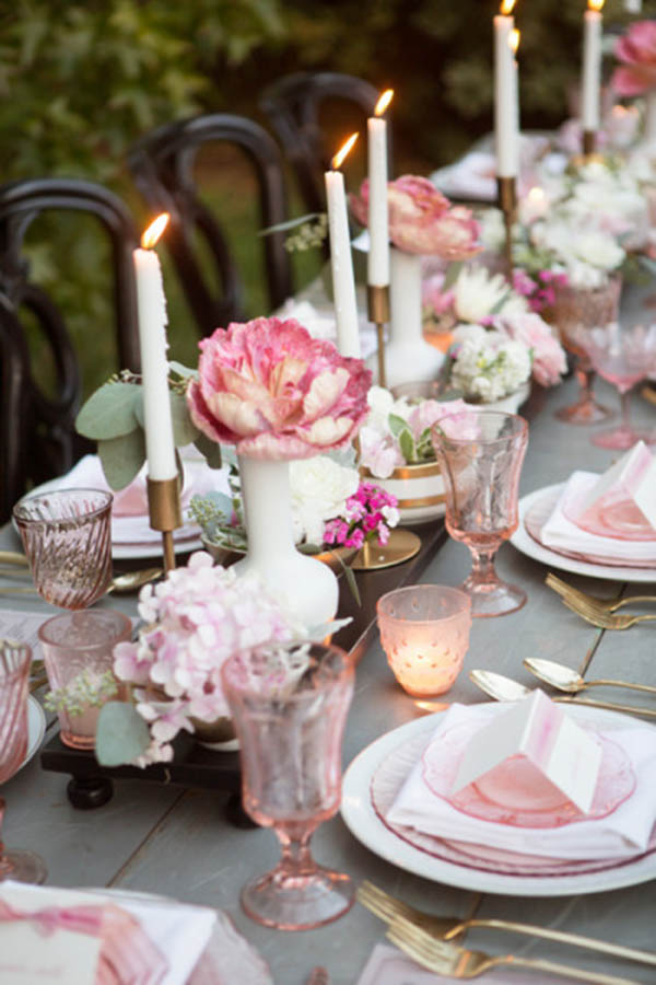 Simple And Pretty Wedding Tablescape