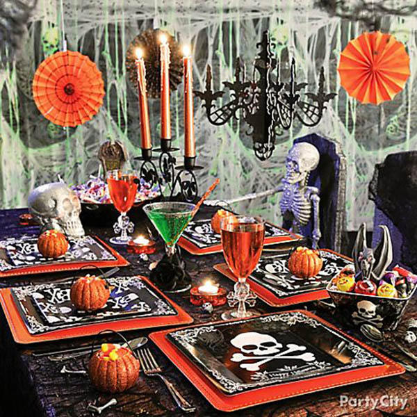 This Skull And Skeleton Halloween Table is amazing!