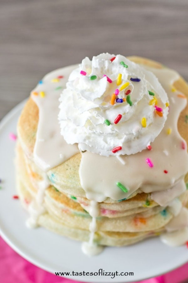 Funfetti Rainbow Sprinkle Pancakes- So Fun! See More Ideas for Rainbow Sprinkle Treats On B. Lovely Events