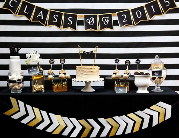  Love this black and Gold Graduation party!- See more graduation Party ideas on B. Lovely Events