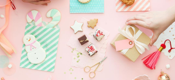 Im dreaming of a pink Christmas this year! - See more pink Christmas ideas on B. Lovely Events! #christmas #christmasparty #christmasideas #christmasdecor
