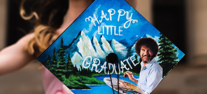 how lovely is this decorated graduation cap!- See more graduation caps on B. Lovely Events! #graduation #graduationcap